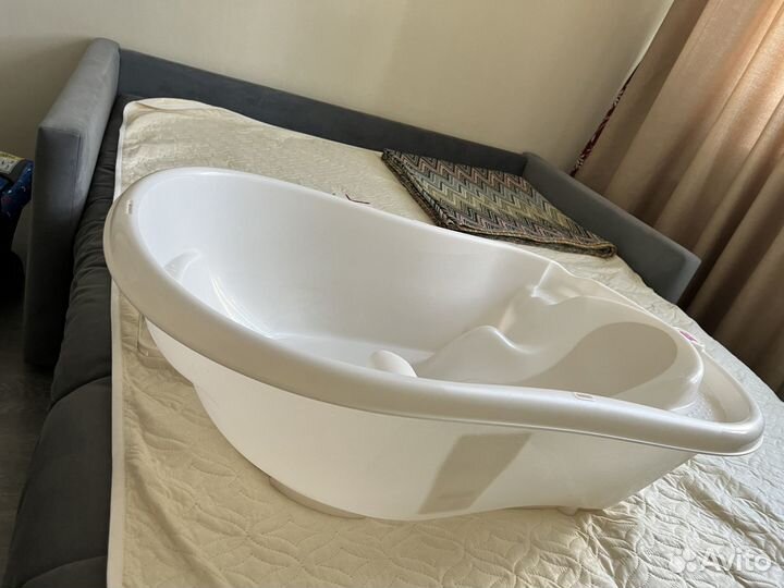 Ванночка для купания с подставкой