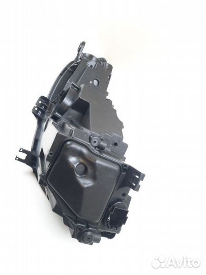 Корпус фары правый Audi A4 B9 2019