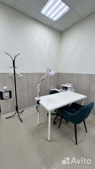 Рабочее место мастера маникюра и педикюра