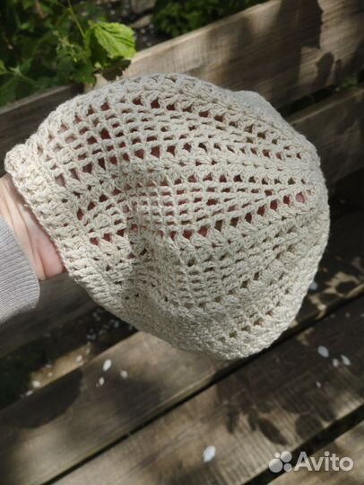 Летняя вязанная шапочка