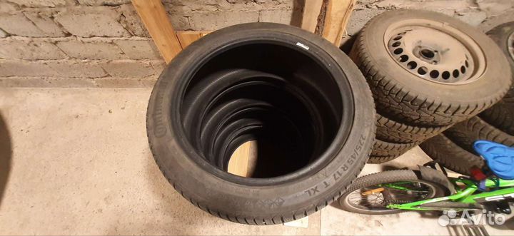 Continental ContiVikingContact 7 225/45 R17 94T