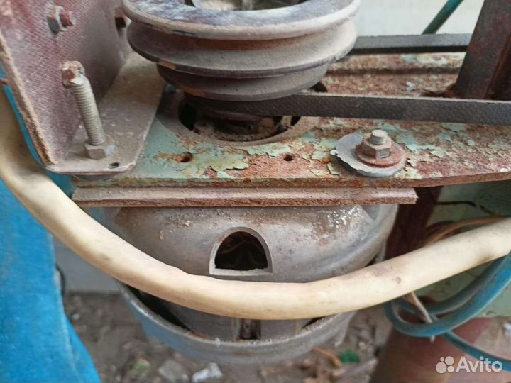 Сверлильный станок