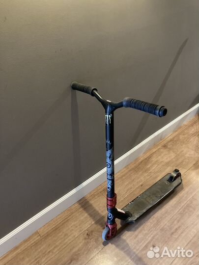 Трюковой самокат