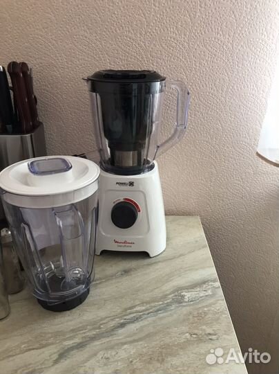 Блендер-соковыжималка