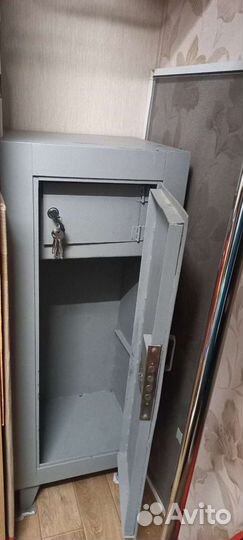 Оружейный сейф б у