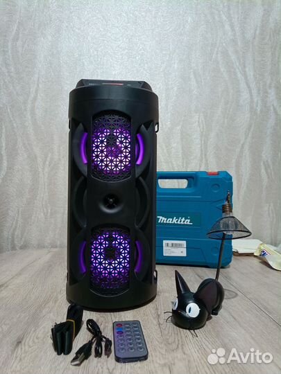 Колонка музыкальная портативная с блютуз и караоке