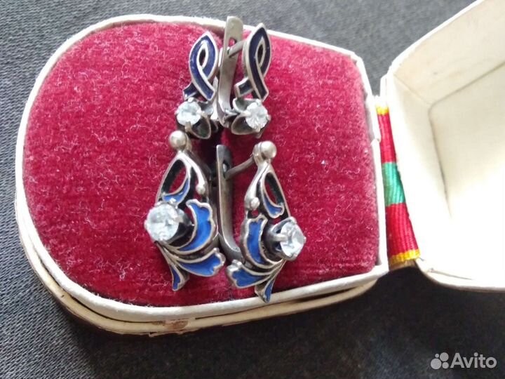 Серьги и кольцо с эмалью СССР