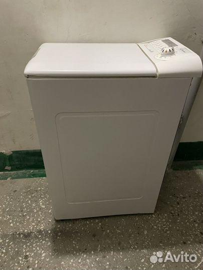 Стиральная машина с вертикальной загрузкой