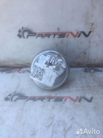 Фара противотуманная правая Тойота