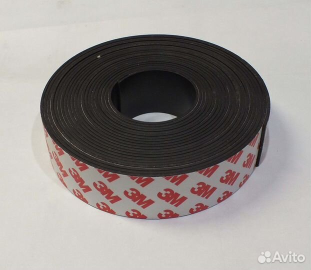 Гибкая магнитная лента с клеевым слоем