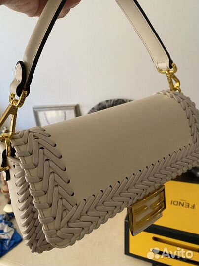 Сумка женская натуральная кожа fendi