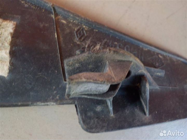 Уголок крыла правый Renault Duster K4MA606 2012