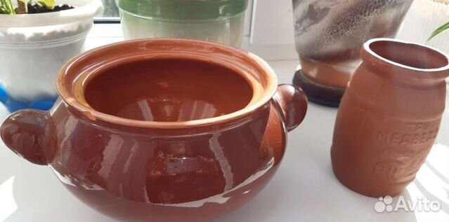 Глиняный горшок