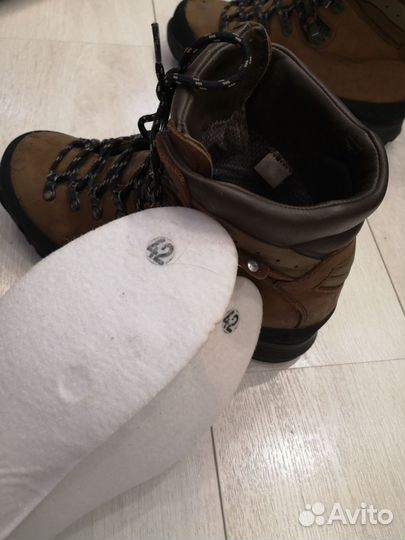 Ботинки треккинговые Lomer