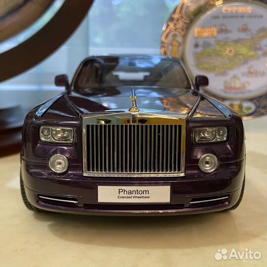 Rolls-Royce Phantom EWB 1:18 Kyosho