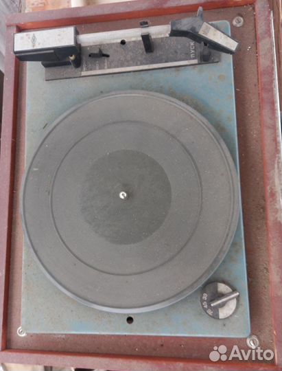 Старинный граммофон