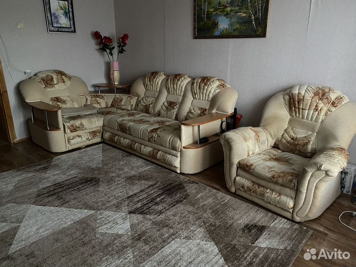 Угловой диван бу