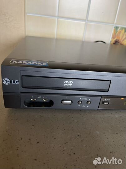 CD DVD плеер видеомагнитофон Караоке