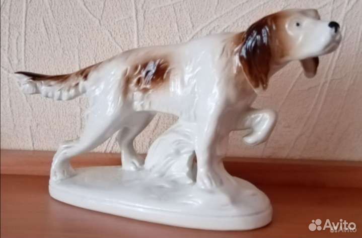 Статуэтки фарфоровые 