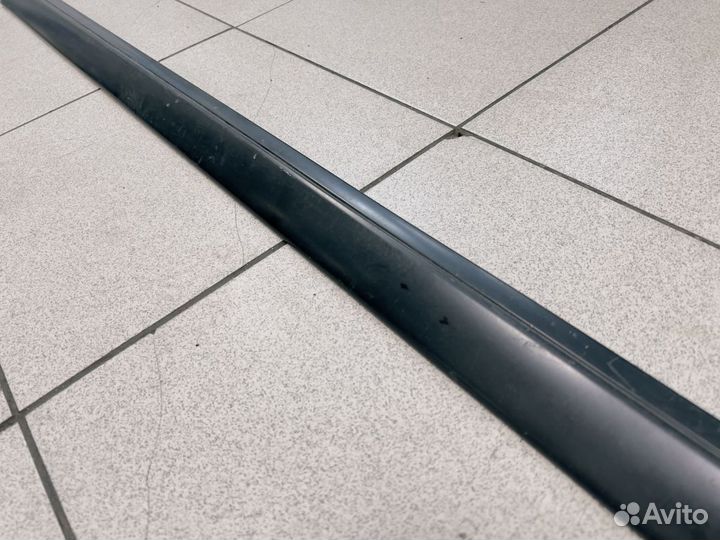 Молдинг двери передней левой Mercedes W202 C