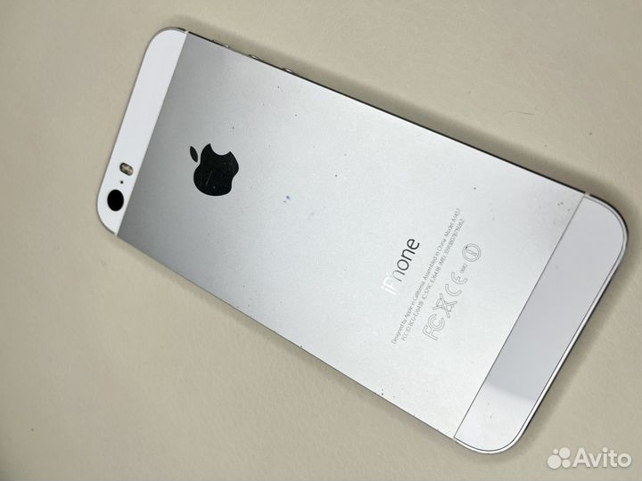 iPhone 5S, 64 ГБ