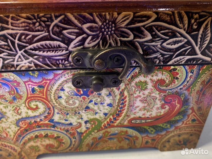 Шкатулка из натуральное дерево