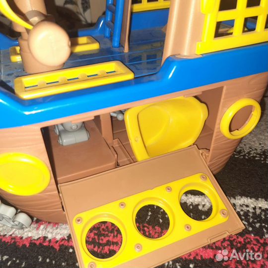 Пиратский корабль