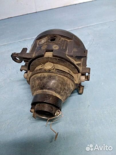 Фара противотуманная левая