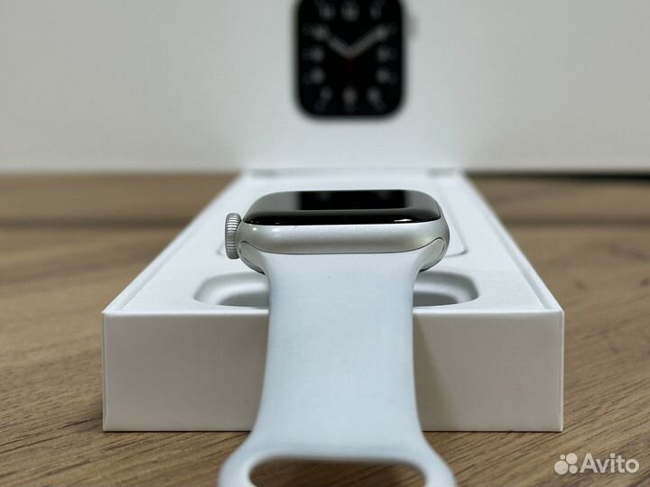 Часы Apple Watch SE 40 mm