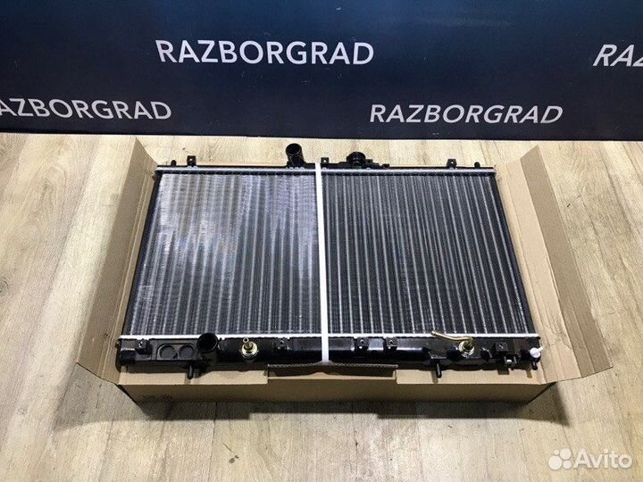 Радиатор охлаждения Mitsubishi Galant 8 АКПП