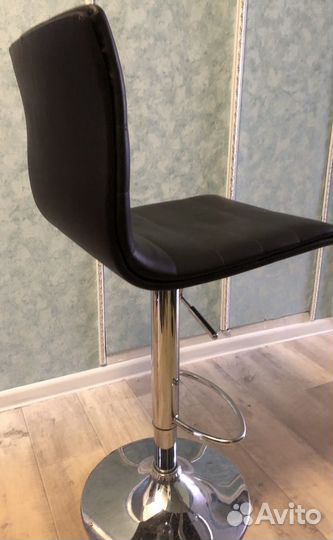 Барный стул