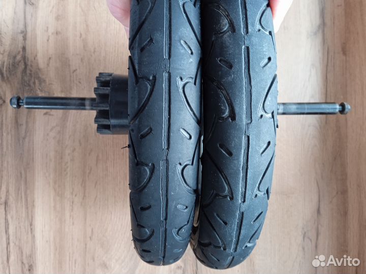 Три колеса для коляски Bumbleride