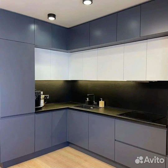 Кухонный гарнитур синяя эмаль