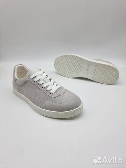 Свитер Givenchy