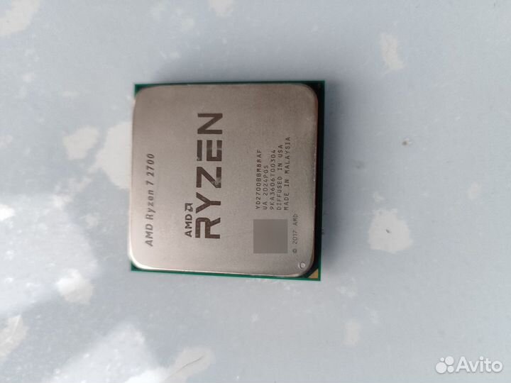 Процессор AMD Ryzen 7 2700