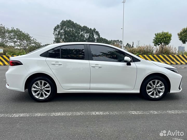 Toyota Corolla 1.2 CVT, 2022, 21 040 км