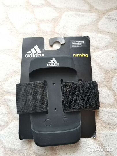 Чехол на руку для бега adidas