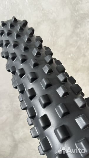 Ролик массажный новый