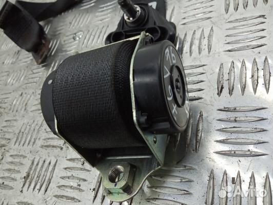 Ремень безопасности с пиропатроном сиденья заднего