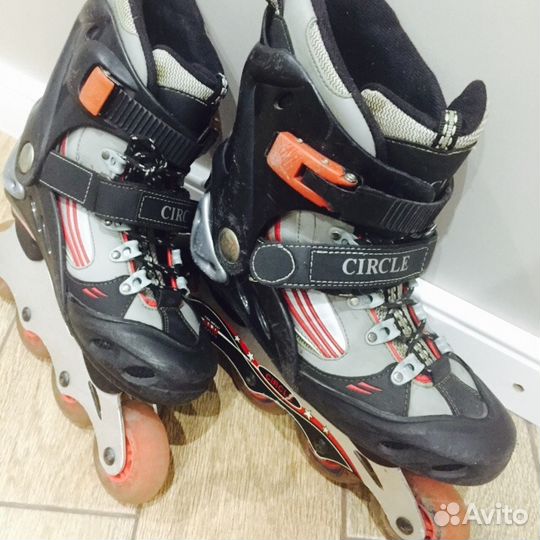 Ролики б/у. Размер 39. Состояние нормальное