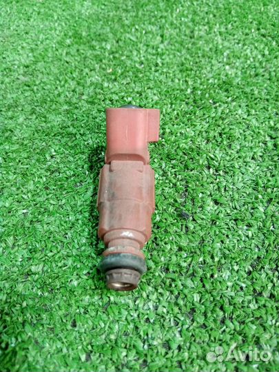 Форсунка топливная Dodge Durango 1 поколение 1998