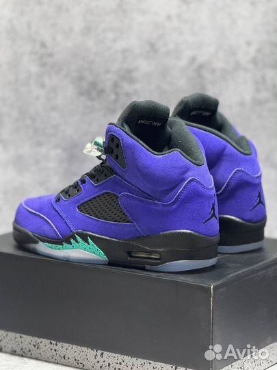 Кроссовки оптом