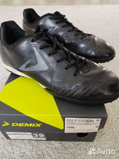 Футбольные бутсы Demix
