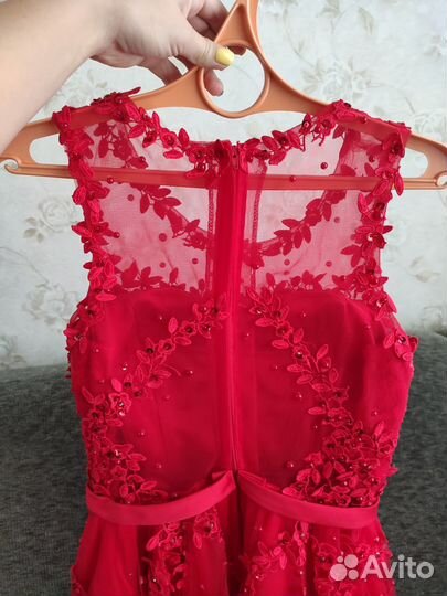 Вечернее платье