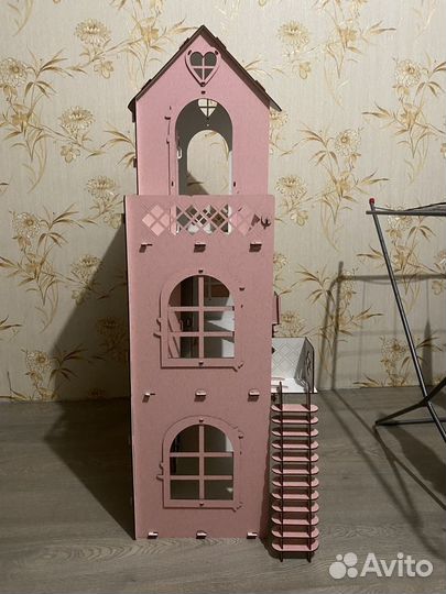 Детский игрушечный домик с мебелью