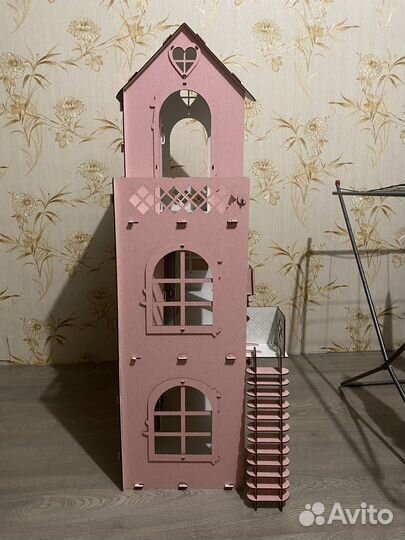 Детский игрушечный домик с мебелью