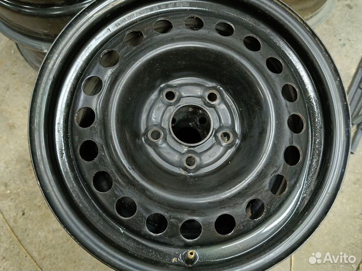 Штампованные диски r16