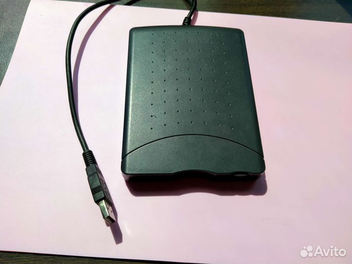 Внешний USB floppy дисковод