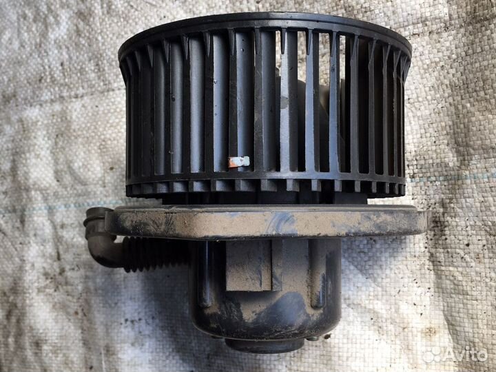 Моторчик печки Opel Agila A