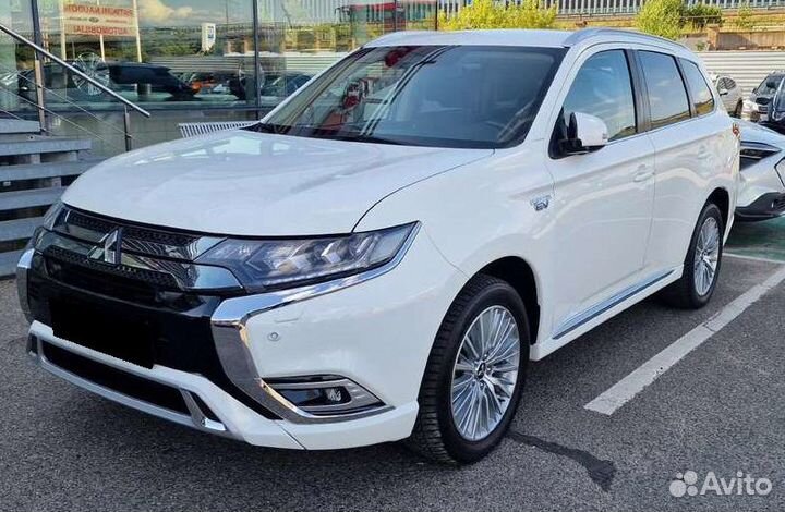 Mitsubishi Outlander 2.4 AT, 2019, 125 700 км